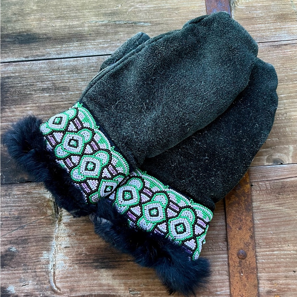 Astis Polartec Beaded suede/leather mittens, sz S